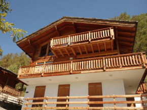 Chalet in Veysonnaz with balcony